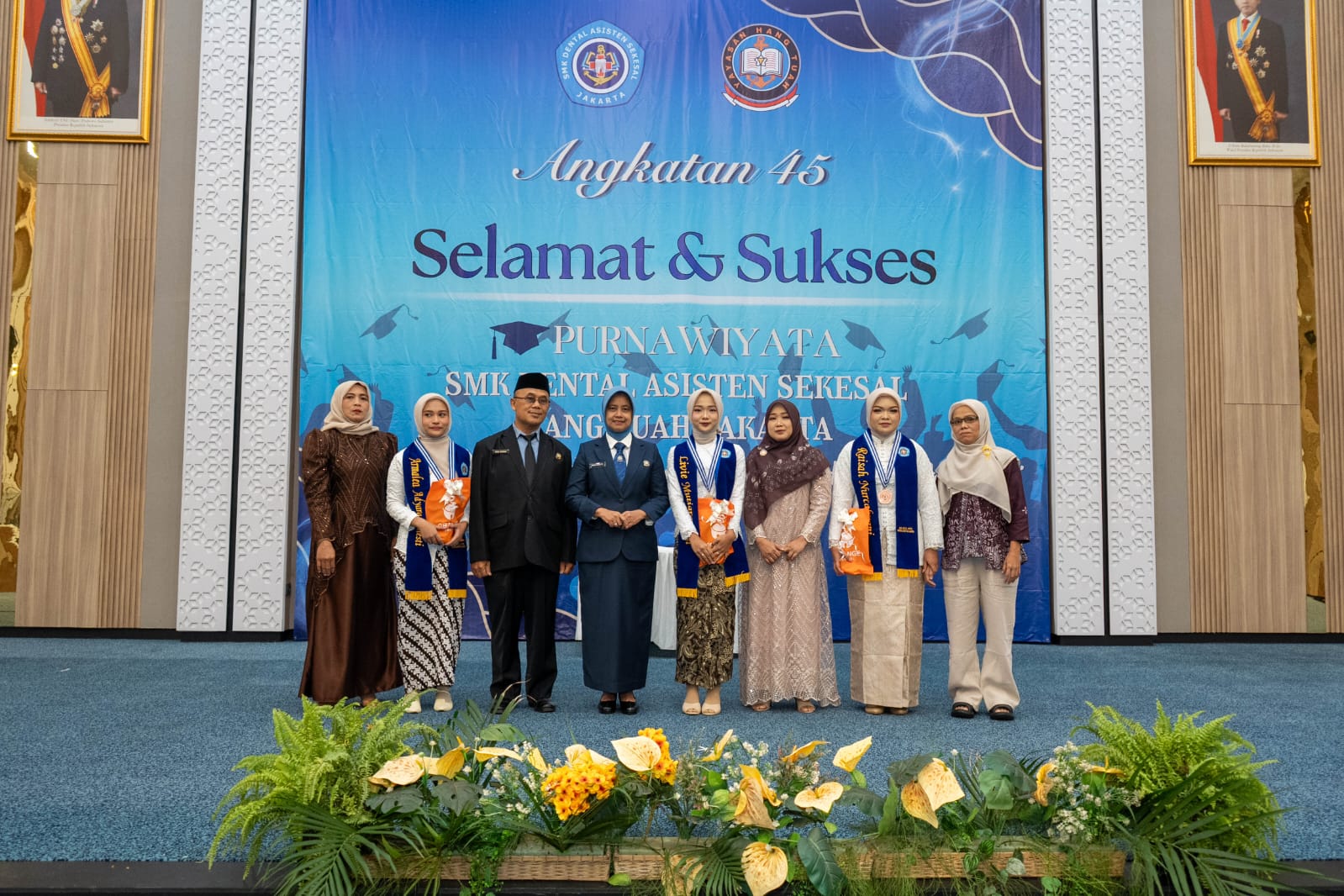 Purnawiyata Kelas 12 Angkatan 45 SMK Dental Asisten Sekesal Hang Tuah Jakarta.